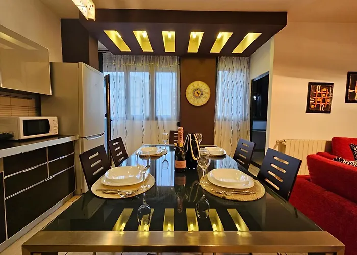 Center Easy_luxury 地拉那